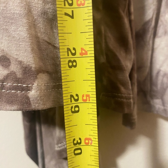 Size L brown and cream tie dye wrap sweater - Picture 13 of 14